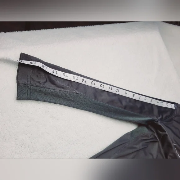 Nike Gray Youth Dri-Fit Long Sleeved Shirt Unisex Size Small - Picture 7 of 7